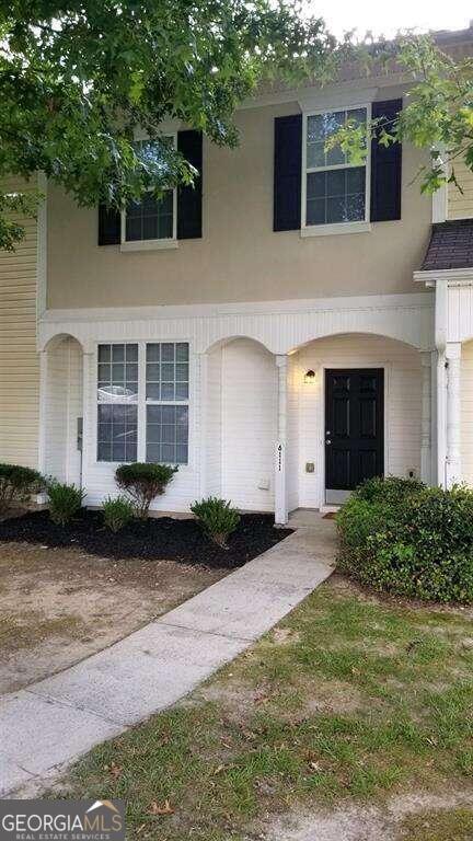 Foto del edificio - 6111 Camden Forrest Dr