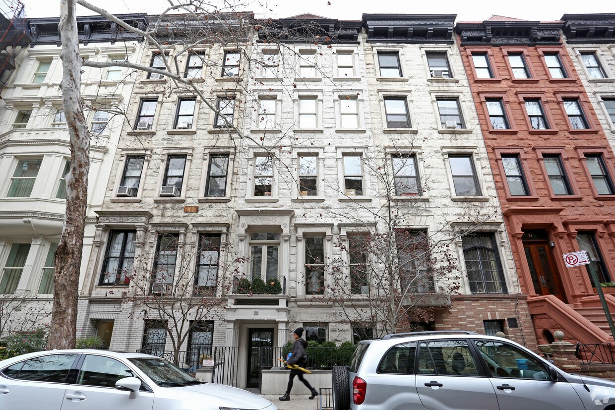 Foto del edificio - 35 W 76th St