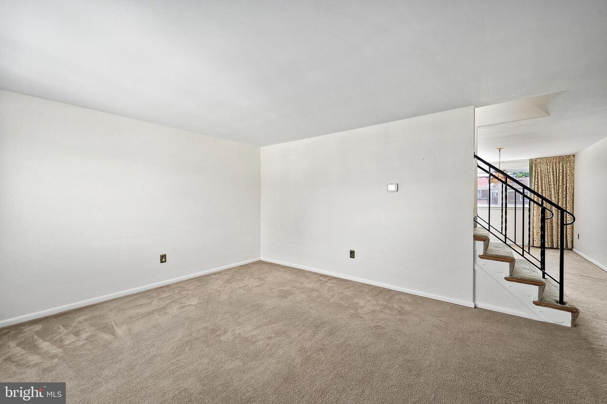 1117 CIRCLE, Halethorpe, MD 21227 Townhome Rentals in Halethorpe MD