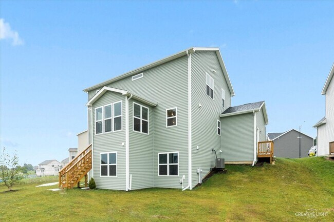 Building Photo - 481 Alpine Dr