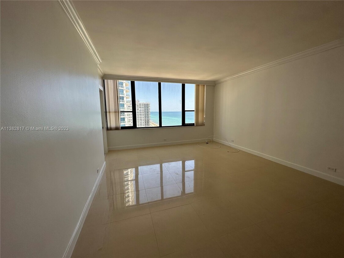 Foto principal - 3505 S Ocean Dr