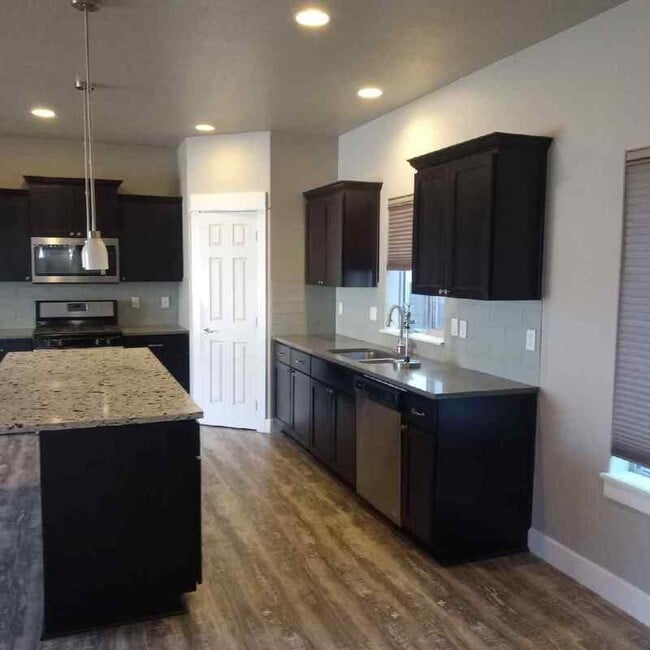 Building Photo - 62907 NE Nolan St