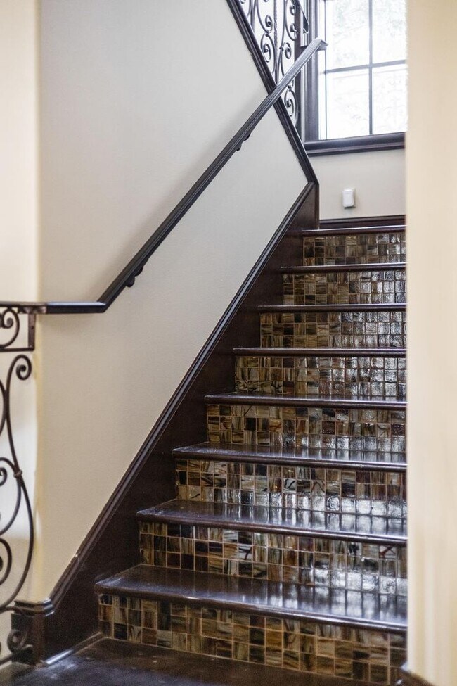 Foto del edificio - 1824 Harland Park Drive