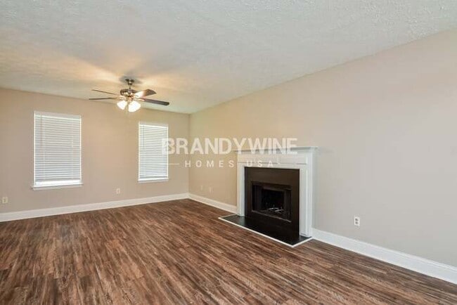 Foto del edificio - 101 Bond Lake Dr