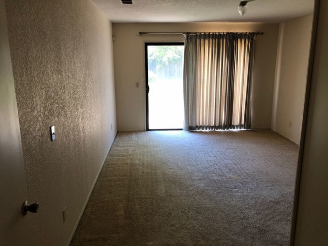 Building Photo - 9831 Gentle Ben Court Stockton CA 95209