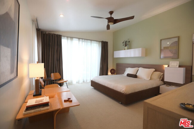 Foto del edificio - 2707 Westwood Blvd