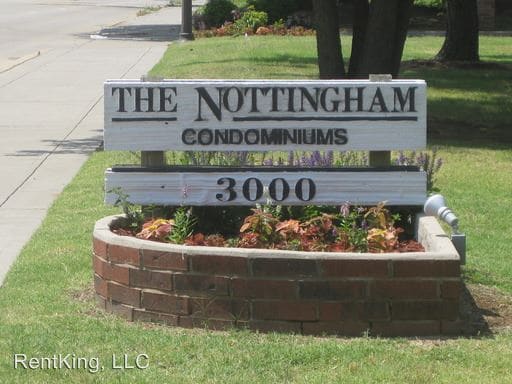 Building Photo - 3000 Chautauqua Ave