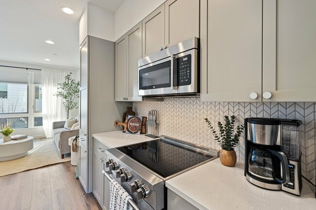 Building Photo - 18007 3rd Ave NE