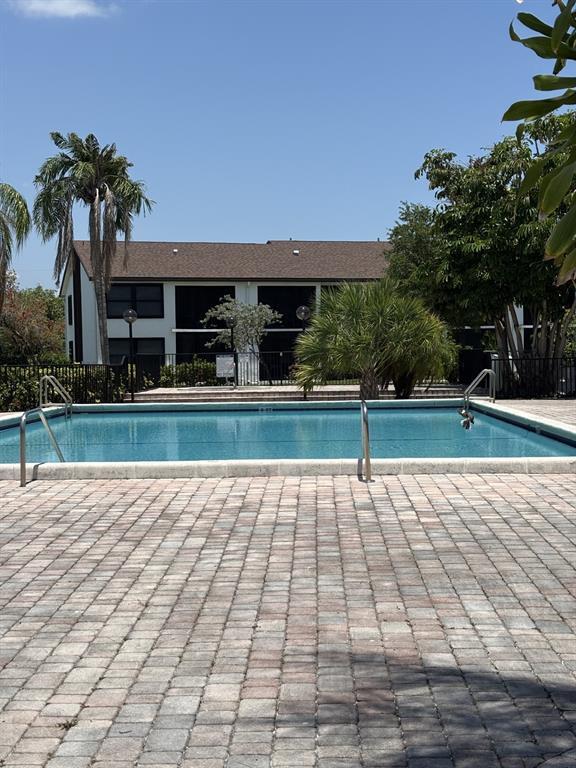 Foto del edificio - 201 Lake Pointe Dr