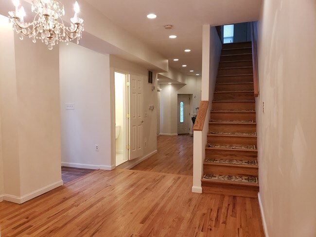 Foto del edificio - 1546 D St SE