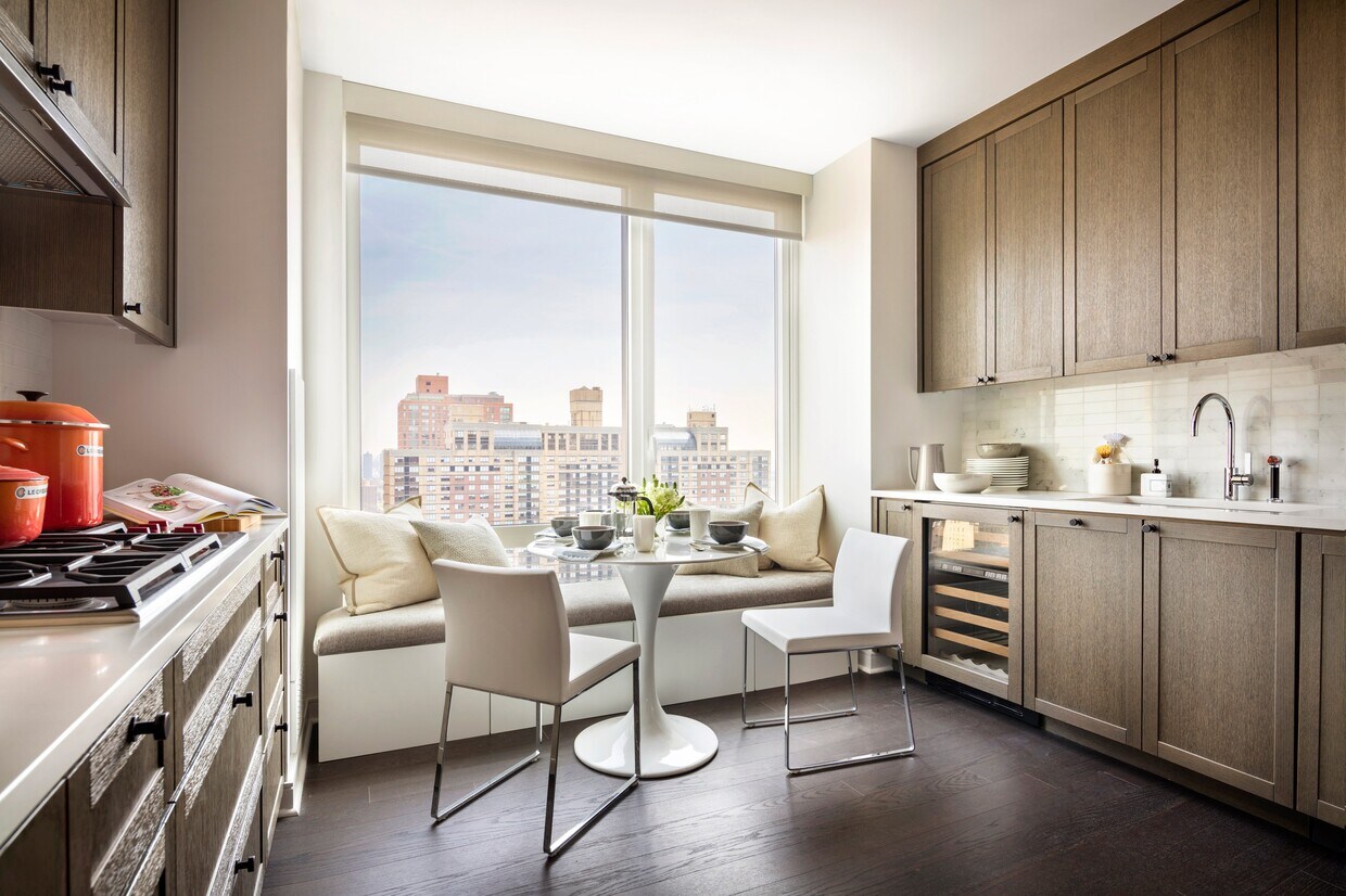 Foto principal - 205 E 92nd St
