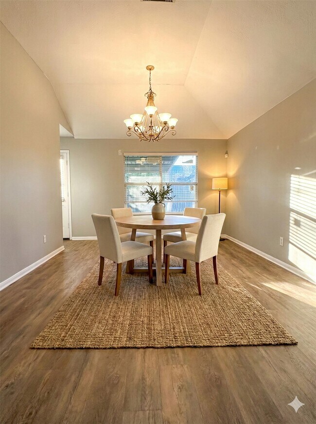 Foto del edificio - 2882 Sun River Ln