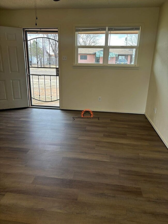 Building Photo - 3004 Weston St