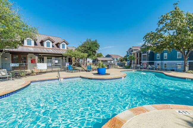 Building Photo - Stoneridge Apartments