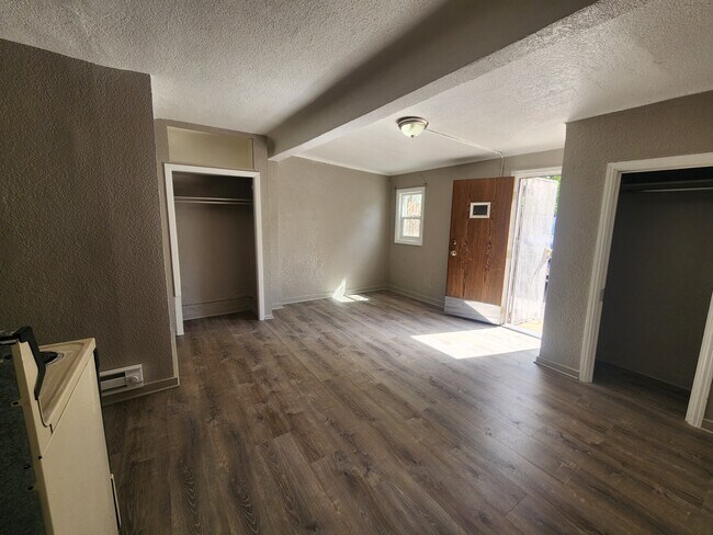 Foto del edificio - 1042 S Clarkson St