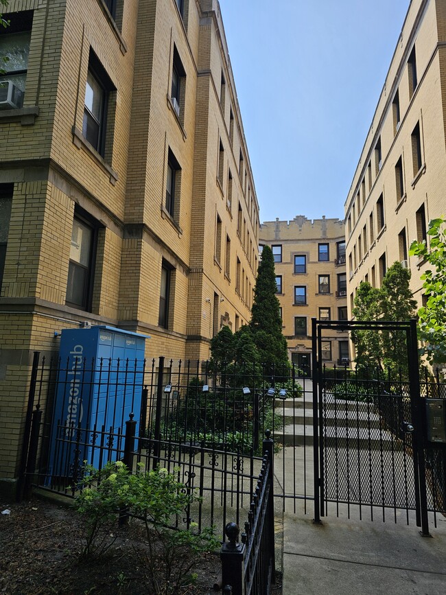 Building Photo - 4601 N Beacon St