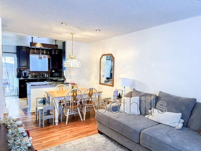 Photo - 171 Holman Way Townhome