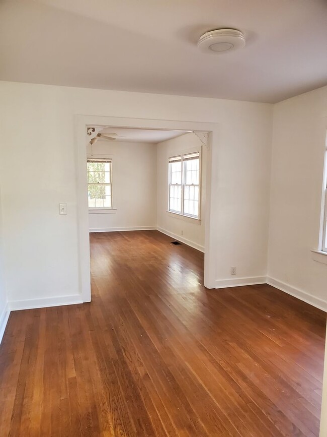 Building Photo - Looking for a cozy newly renovated home in...