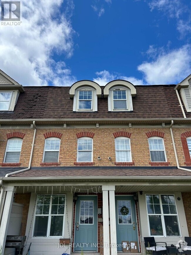 Building Photo - 8882 Sheppard Ave E