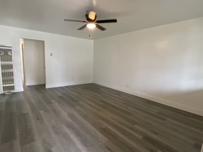 Building Photo - 2509 Michelle Dr