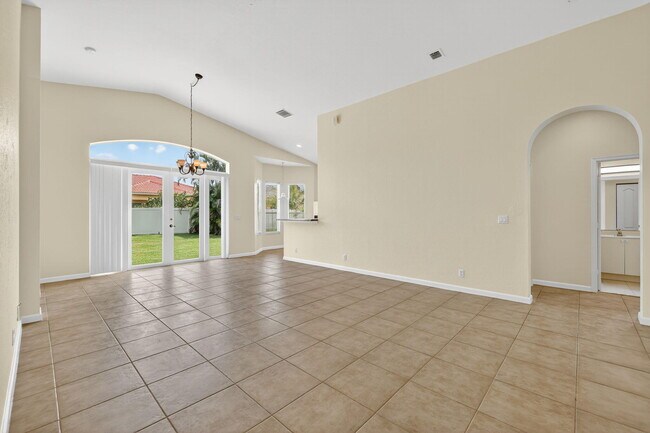 Building Photo - 5552 Spanish River Rd