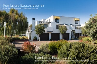 Building Photo - 710 Portofino Ln