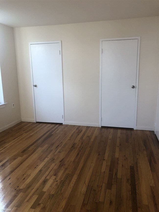 Foto del edificio - 1 br, 1 bath  - 3102 Willow Ln