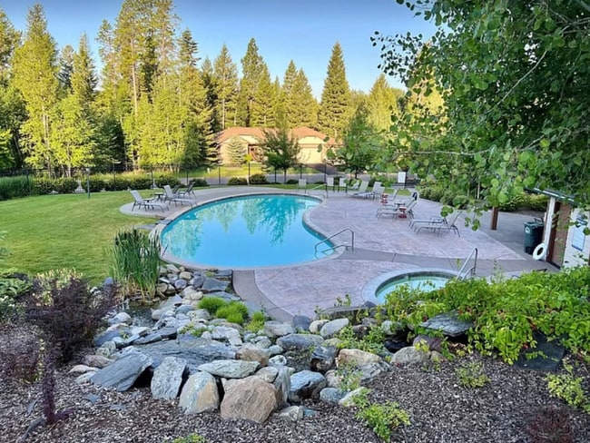 Building Photo - 216 Oakmont Lp