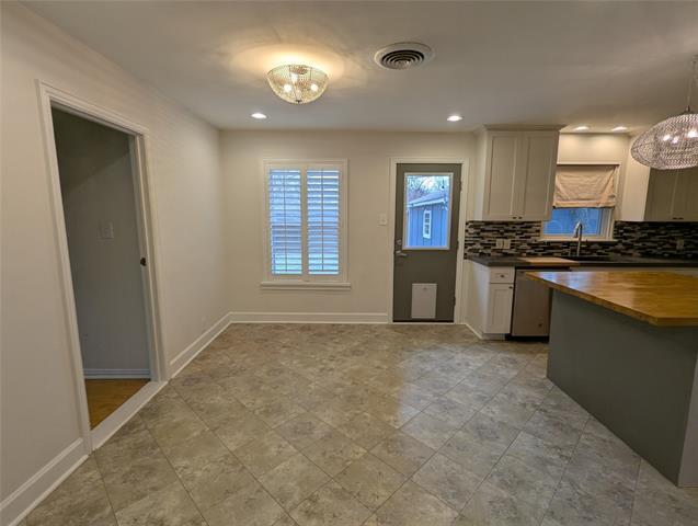 Foto del edificio - 6626 Highgate Ln