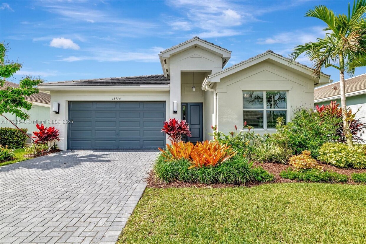 Foto principal - 12756 SW Clear Water Way