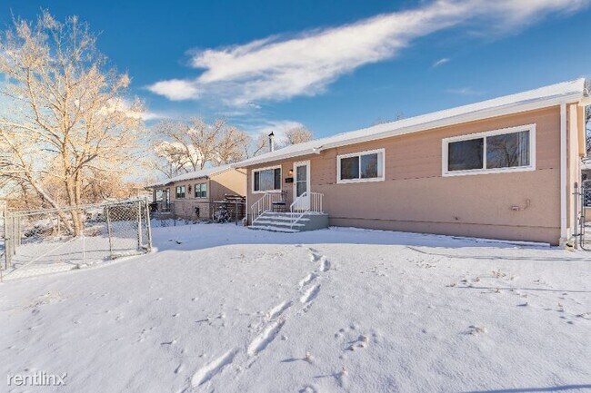 Foto del edificio - 3 br, 1 bath House - 227 S Prospect Street...