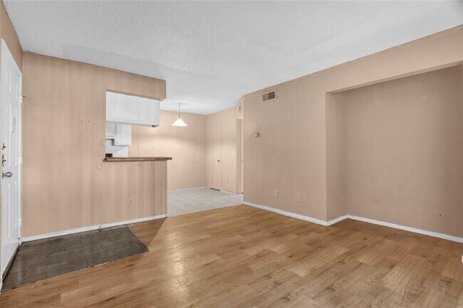 Building Photo - 12615 Brookglade Cir