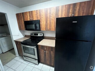 Building Photo - 2844 NW 55th Ave