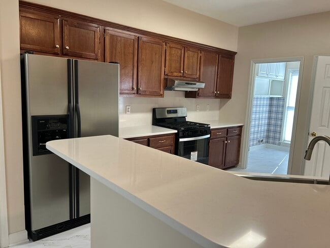 Building Photo - 2731 New Port Royal Rd