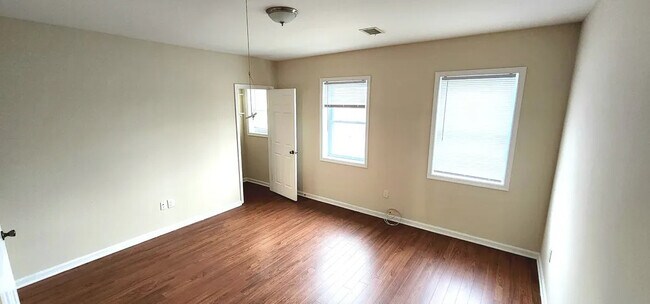 Foto del edificio - 173 36th St NE