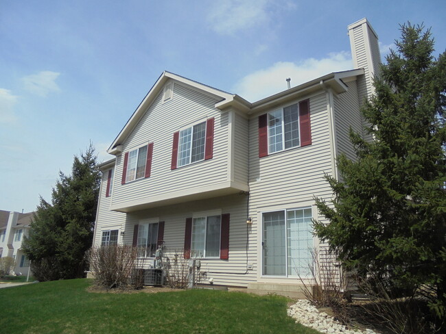 Building Photo - 615 Windsor Dr