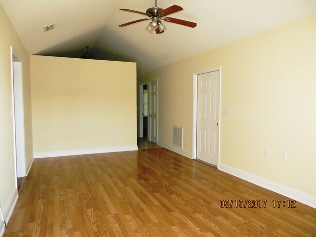 Building Photo - 5294 Montejo Dr