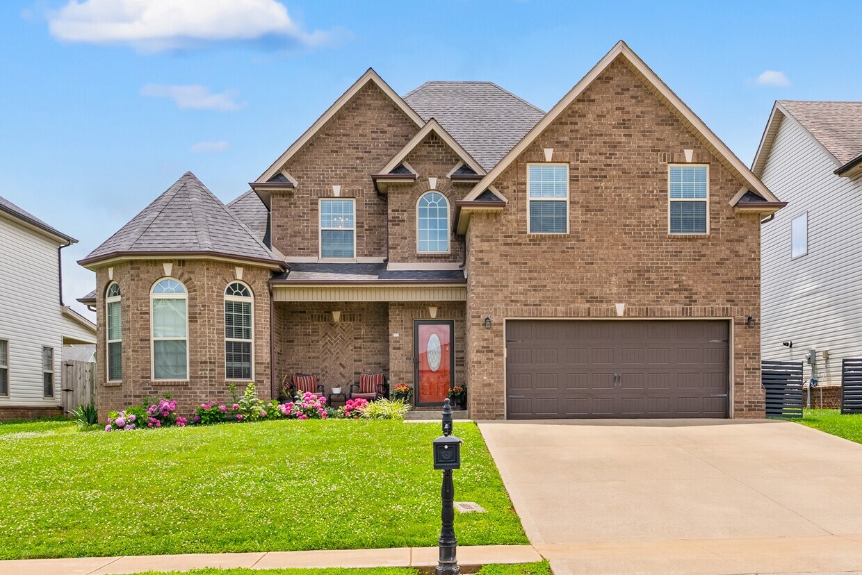 Foto principal - 898 Isaac Dr