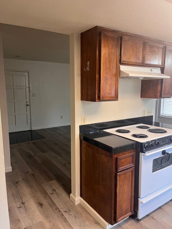 Foto del edificio - Desirable 2 Bedroom Condo in the Timberlak...