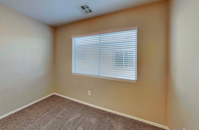 Building Photo - 245 Bethany Home Dr