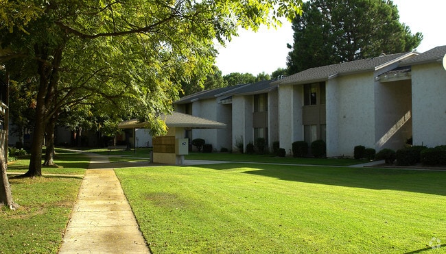 Building Photo - Raintree Gardens Apartments