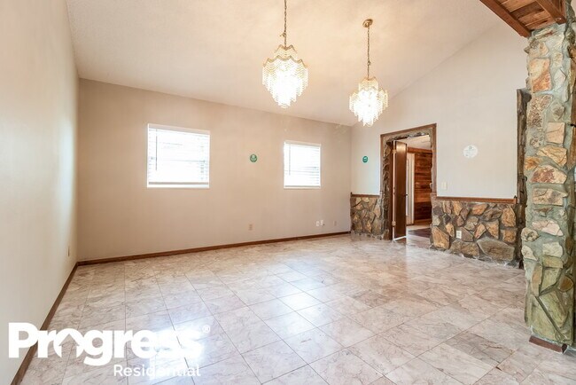 Building Photo - 1224 Pin Oak Dr