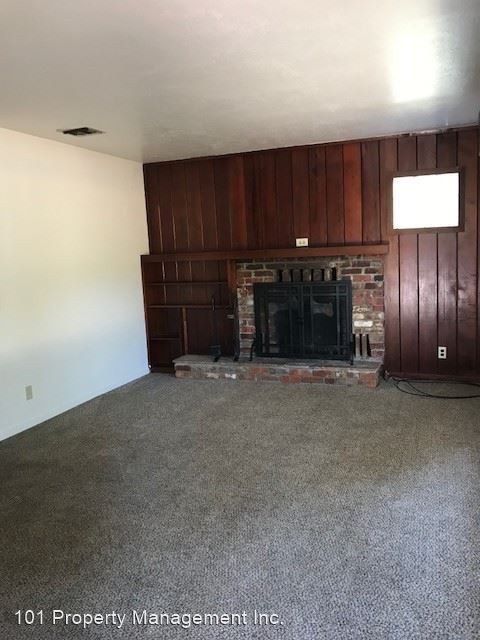 Foto del edificio - 2252-2254 Old River Rd