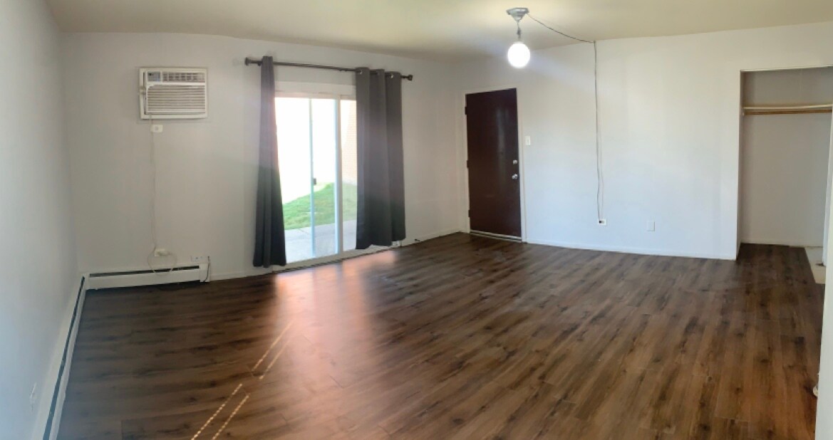 Building Photo - 820 Piper Ln