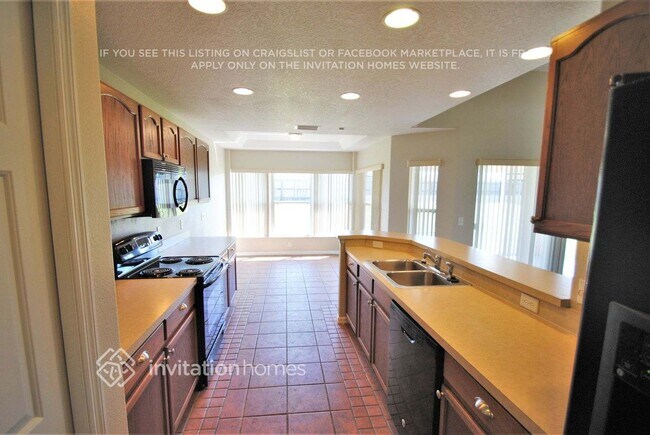 Foto del edificio - 13343 Biscayne Dr