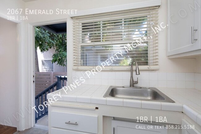 Building Photo - 2067 Emerald St