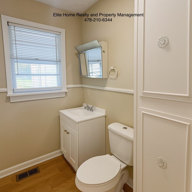 Foto del edificio - 3744 Greenway Pl