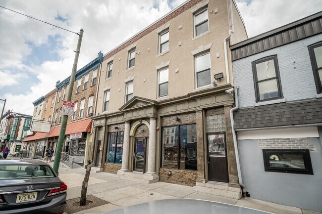 Building Photo - 509 W Girard Ave