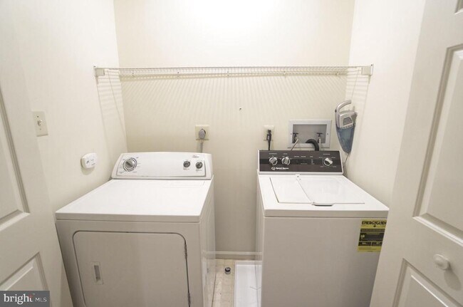 Foto del edificio - 1703 Smedley Ct