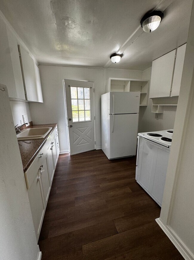 Foto del edificio - 3618 Madrona St